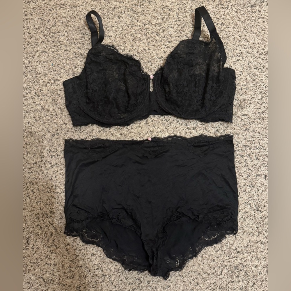 Elegant Black Lace Lingerie Set